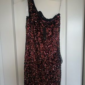 Lulu’s one shoulder body con dress